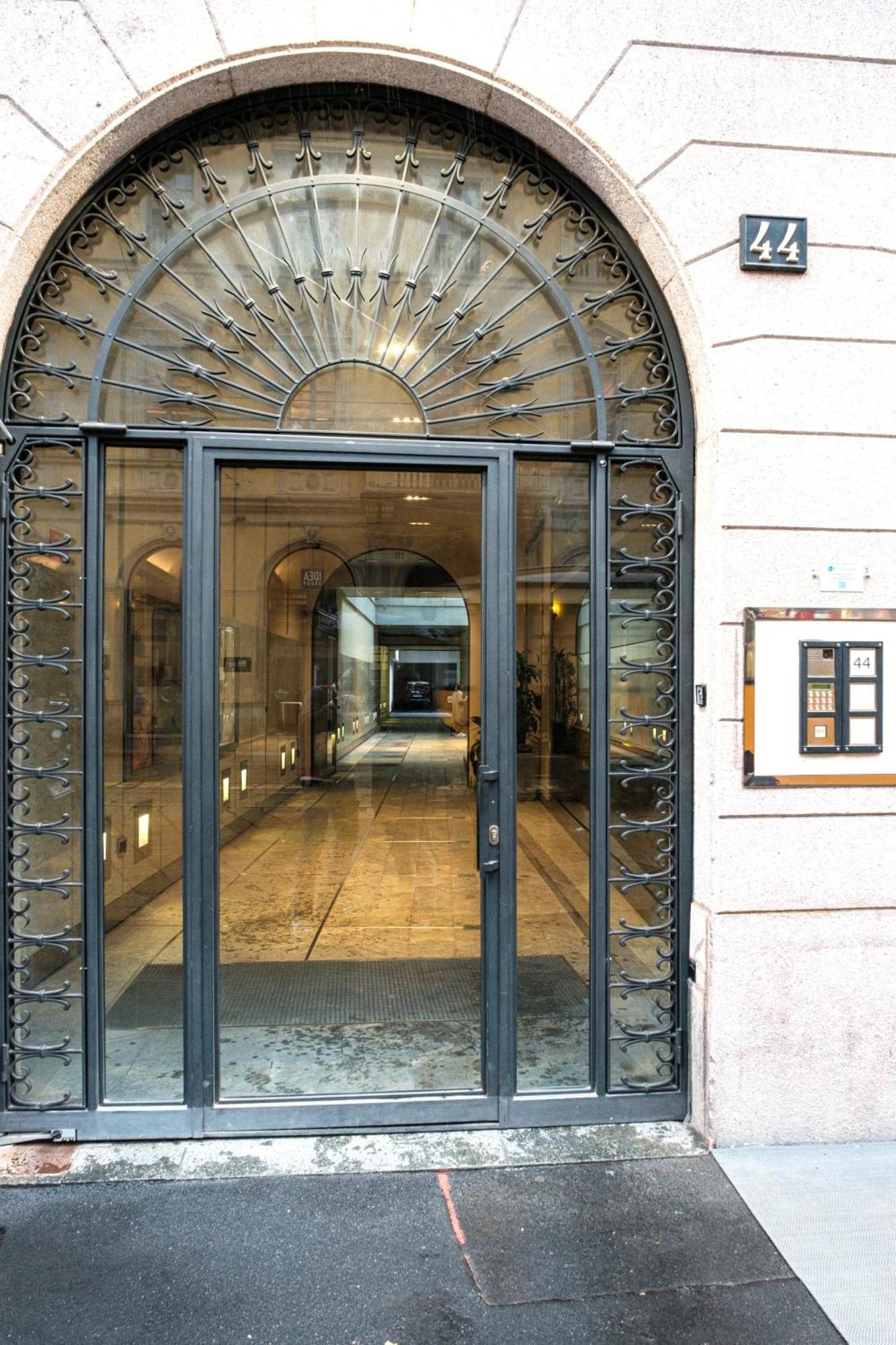 Manzoni 44 Suite Milano Esterno foto